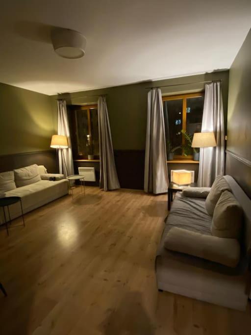 4 Pokoje - 86 M2 - 300 M Od Rynku Wrocław Buitenkant foto